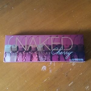 Urban Decay Naked Cherry Palette